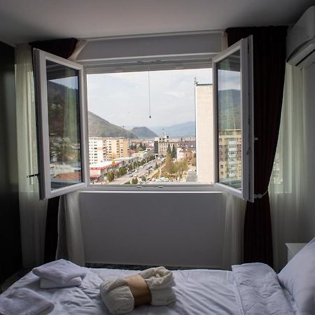 Apart Hotel Center Piatra Neamţ Buitenkant foto